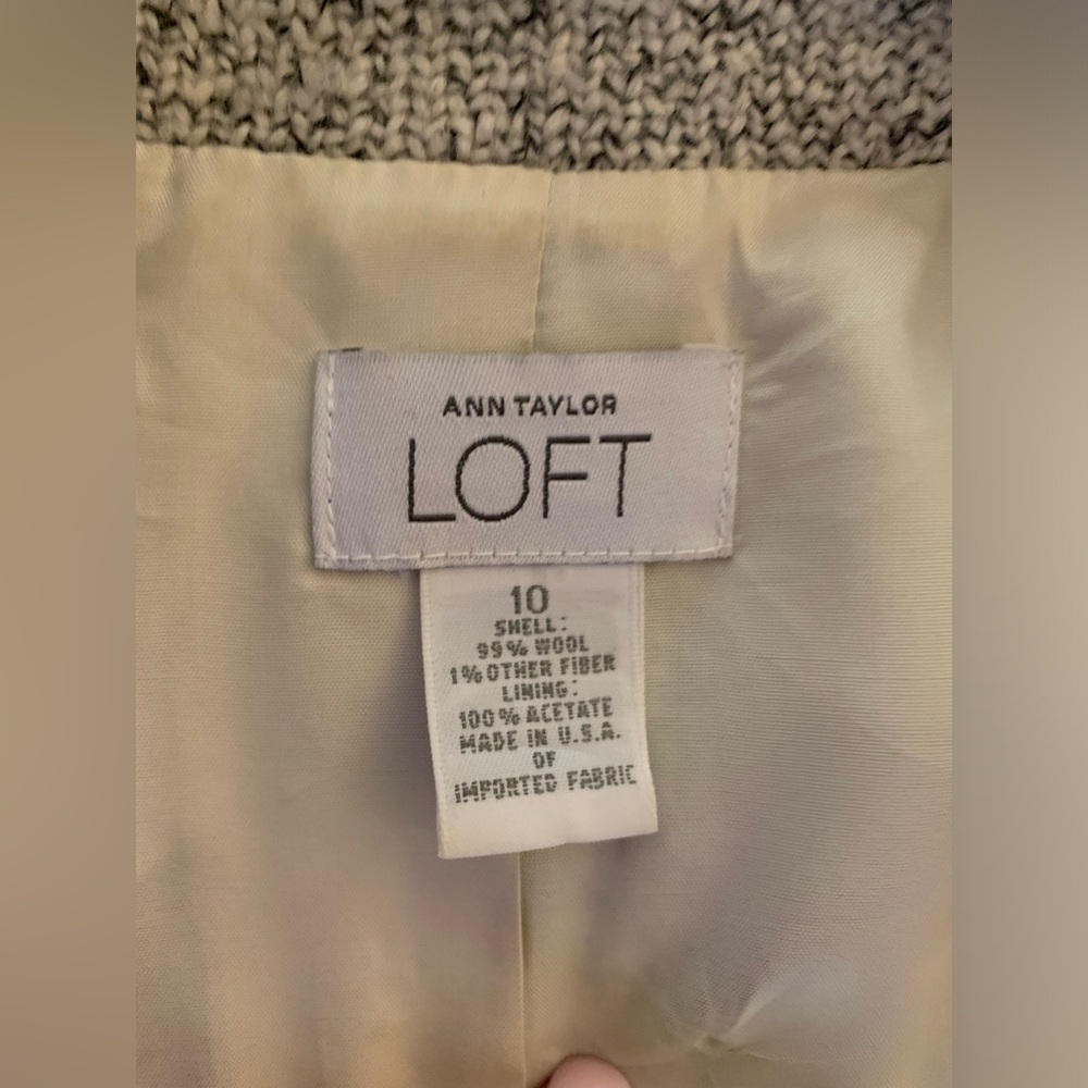 LOFT gray tweed car coat~ good condition ~ size 10 - Picture 6 of 10